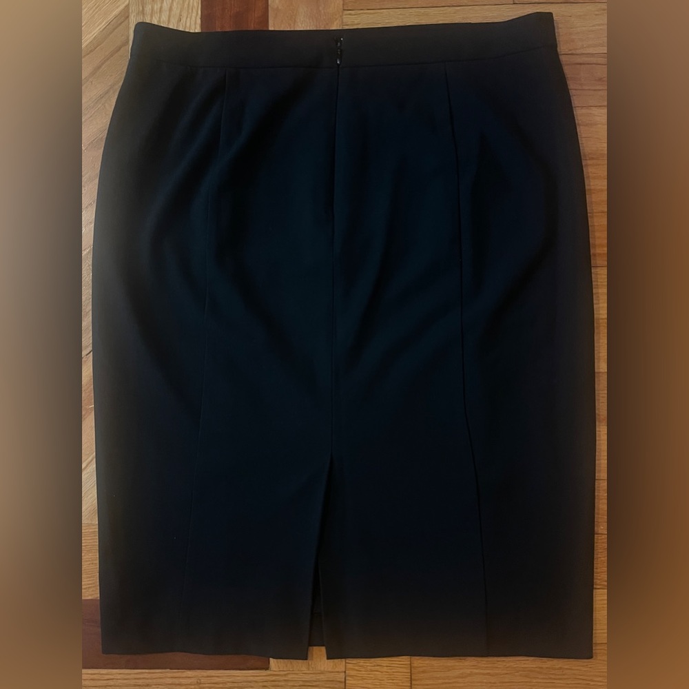 Ann Taylor The Tall Seamed Pencil Skirt in Seasonless Stretch Size 14 Tall - Picture 4 of 7